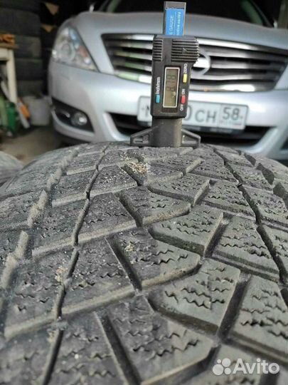 Bridgestone Blizzak DM-V2 255/50 R19