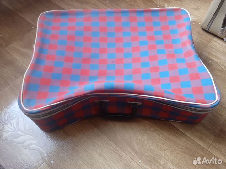 Чемодан времен СССР