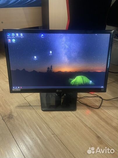 Монитор LG 21,5