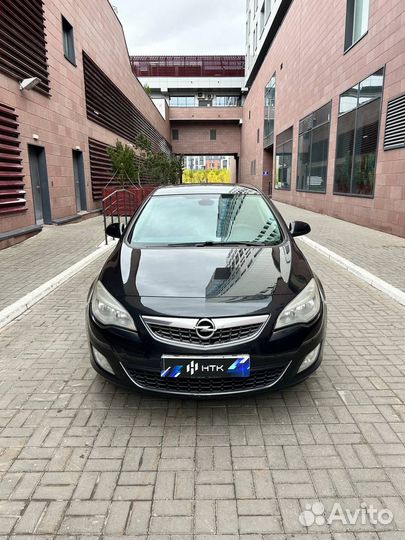 Opel Astra 1.6 AT, 2011, 187 800 км