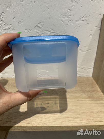 Контейнер Tupperware