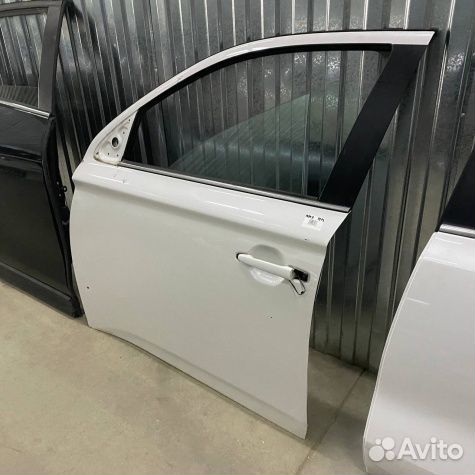 Дверь передняя левая mitsubishi outlander III