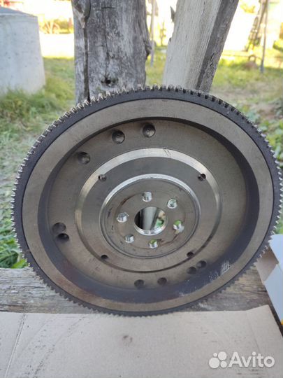 Маховик vesta 1.8 робот