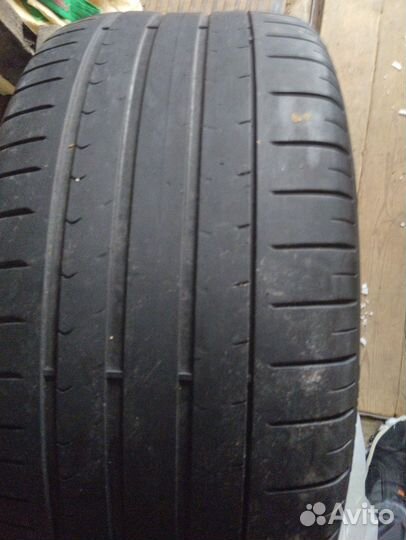 Pirelli P Zero 275/40 R20