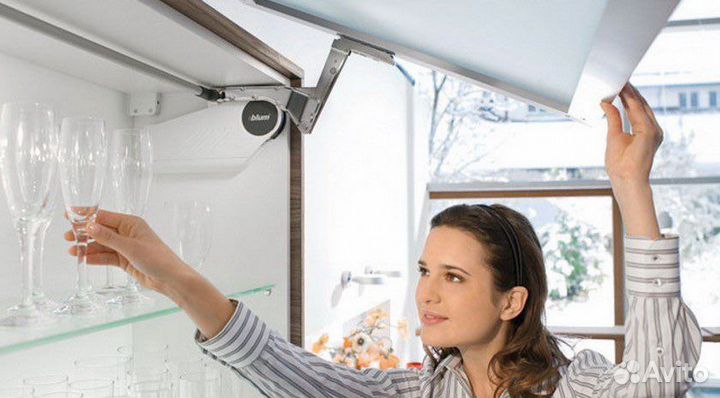 Фасад стеклянный для кухни + механизм