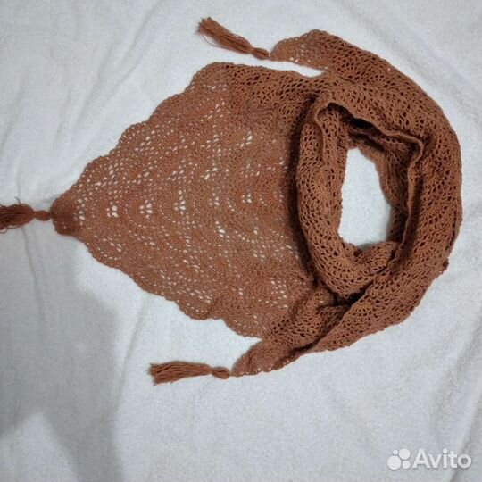 Вязаный бактус (платок шаль)