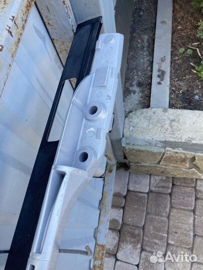 Левый рейлинг крыши nissan x-trail t 32