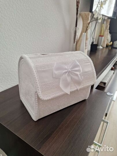 Свадебный сундук для денег