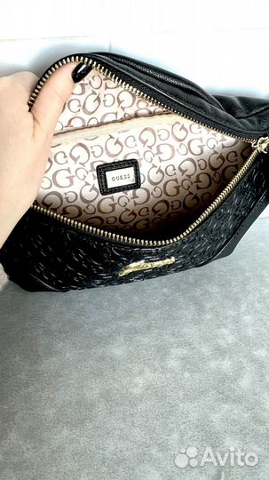 Сумка Guess