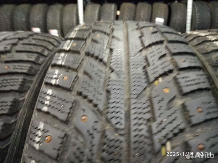 Kumho I'Zen RV Stud KC16 225/70 R16 107Q