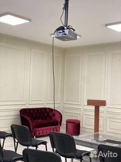 Зал для семинаров, конференций и курсов Академия