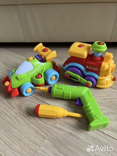 Фирменные развивающие игрушки для малышей