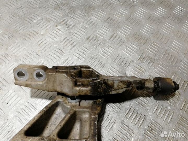 Кронштейн двигателя Infiniti G 2007-2014