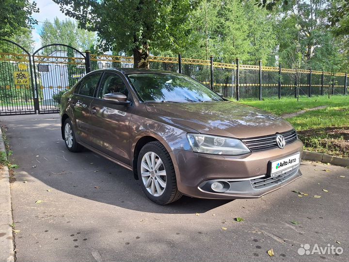 Volkswagen Jetta 1.6 AT, 2012, 184 000 км