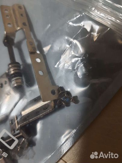 Петли для ноутбука