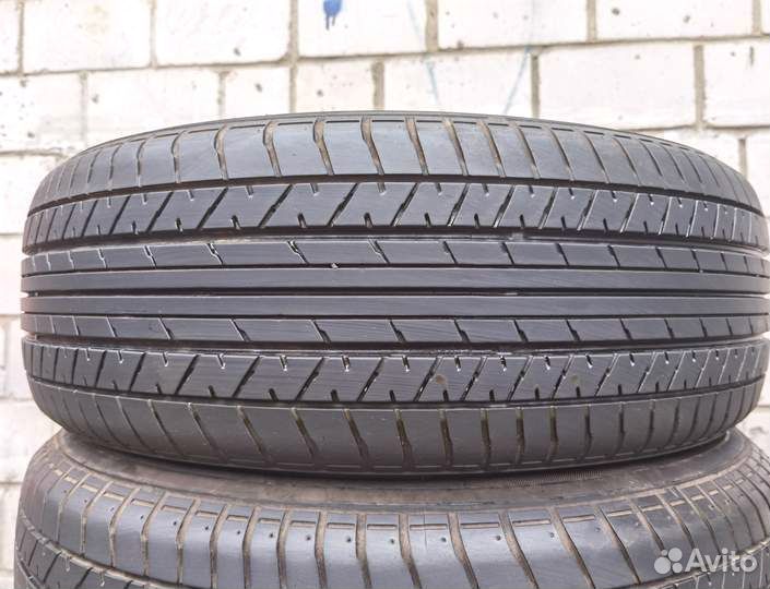 Yokohama A349 215/60 R17 96H