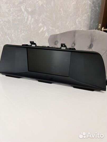 Монитор на BMW F10