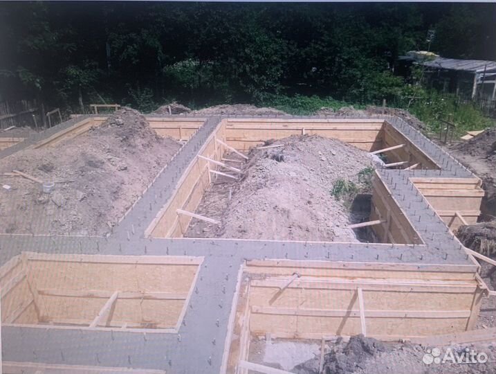 Благоустройство гусеничным бобкетом