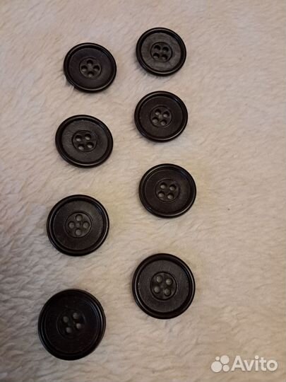 Пуговицы