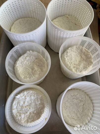 Домашние сыры, мясная продукция