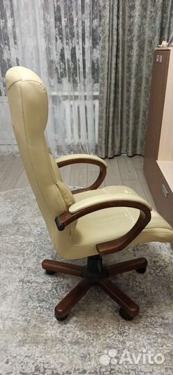 Компьютерное кресло