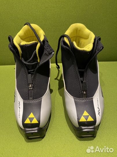 Лыжные ботинки детские fischer 35размер