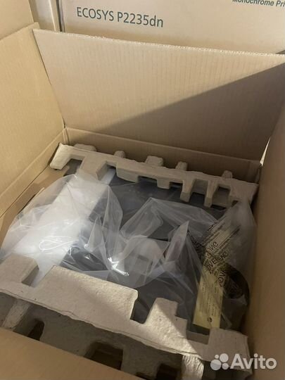 Принтер kyocera P2235dn нов, не комплект