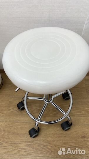 Стул таблетка для мастера