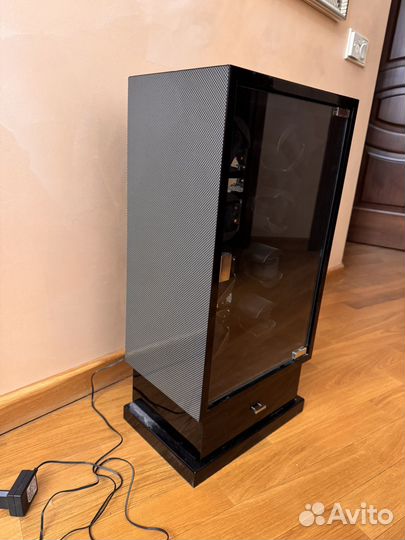 Шкатулка для часов с автоподзаводом KadLoo