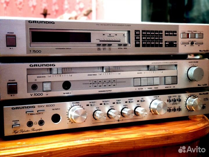 Grundig T7500 и V7000