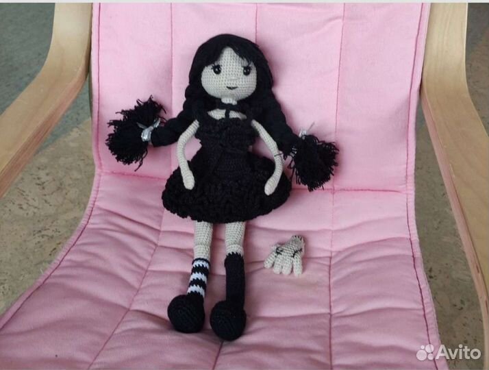 Кукла Уэнсдэй вязаная (Уэнсдей,Уэнздей, Wednesday)