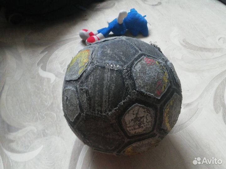 Мяч футбольный