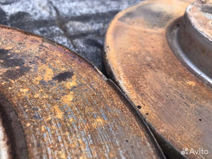 Диск тормозной передний Chevrolet Cruze