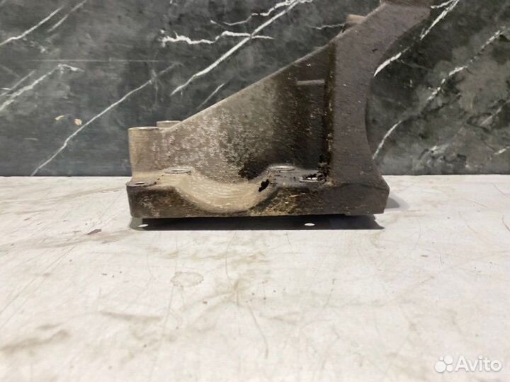 Кронштейн компрессора кондиционера Ford Focus pnda