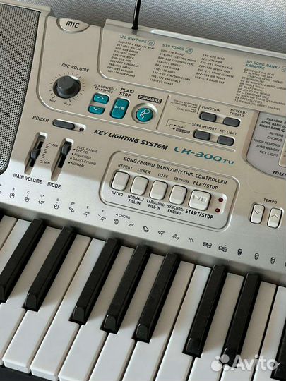 Синтезатор casio lk 300tv