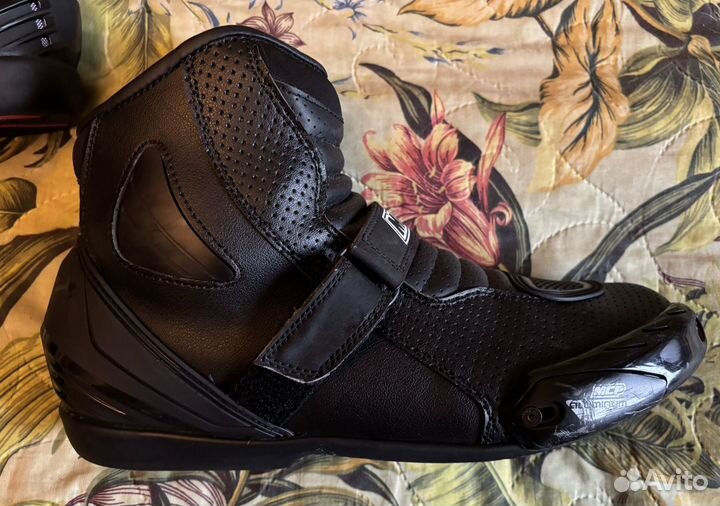 Мотоботы MCP pilgrim