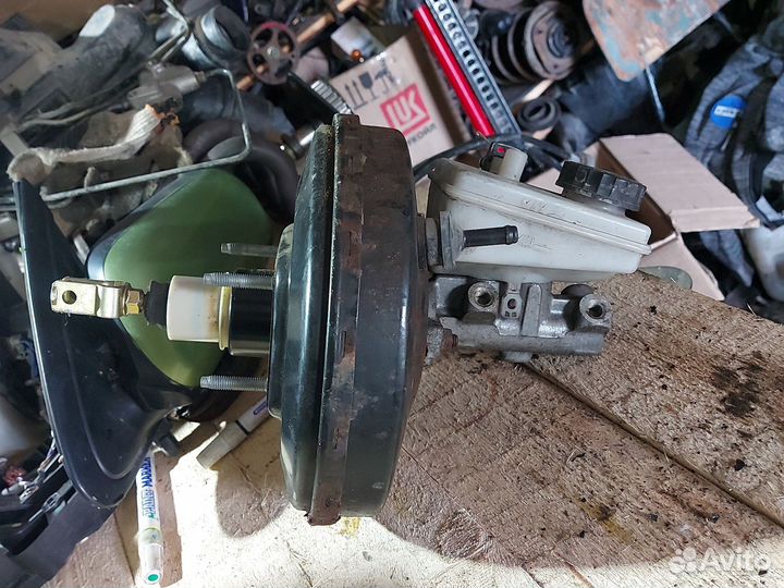 Вакуумный усилитель тормозов Toyota Yaris P1 2001