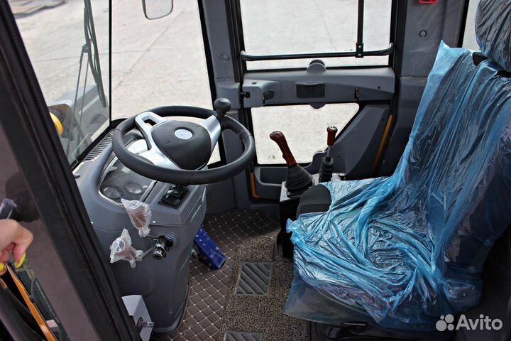 Фронтальный погрузчик Redstar ZL25, 2023