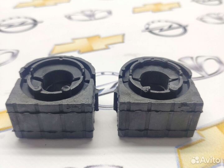 Втулка переднего стабилизатора Opel Astra H