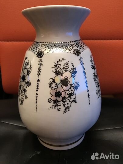 Вазочка фарфоровая СССР