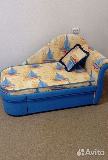 Детский диванчик