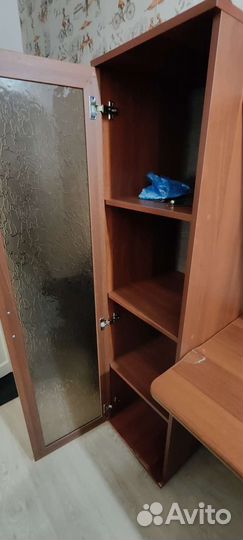 Компьютерный стол со шкафом