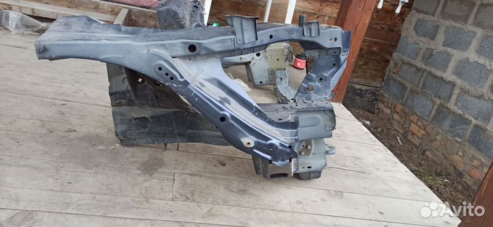 Лонжерон (четверть) правая Honda Crosstour