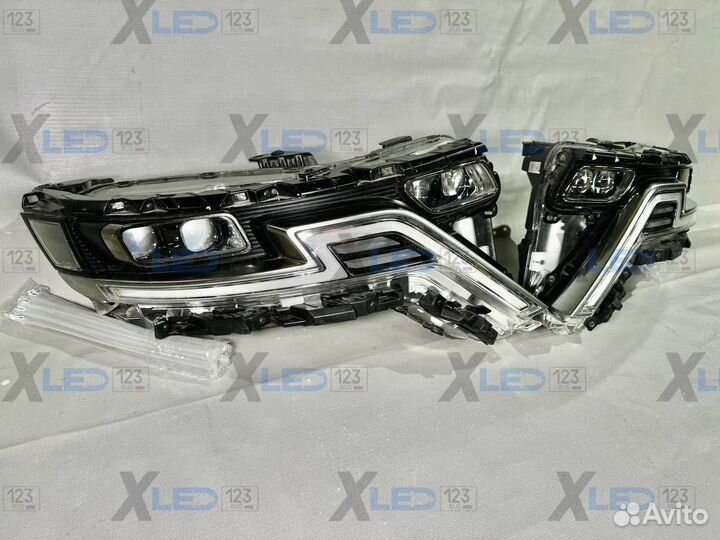 Фары Левая Правая Kia Carnival 2021