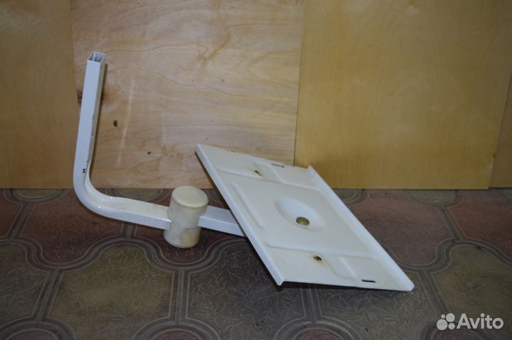 Навесная полка тв