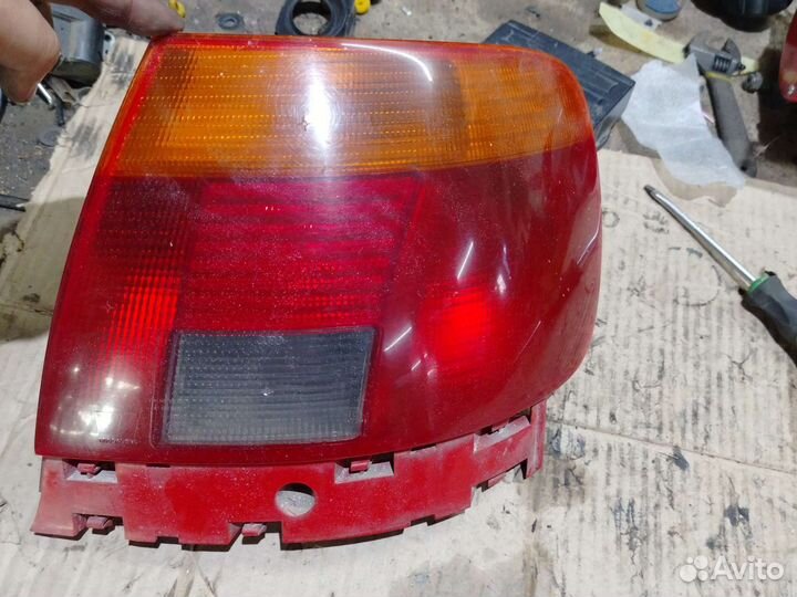 Фонарь задний правый Audi A4 B5