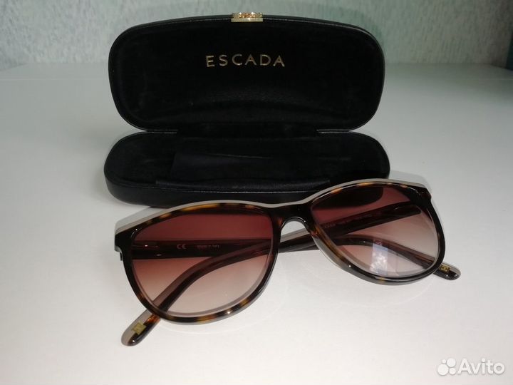 Очки Escada 331 722, Италия