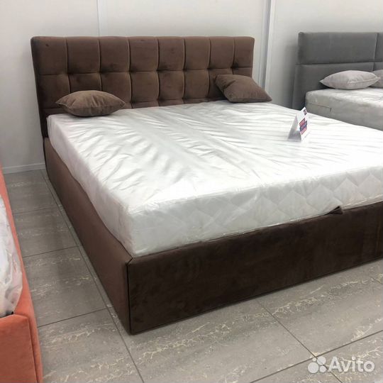 Кровать в спальню Кровать от производителя