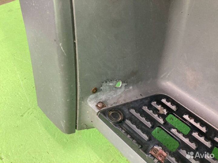 Подножка mercedes-benz actros MP II