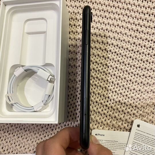 iPhone xr 128
